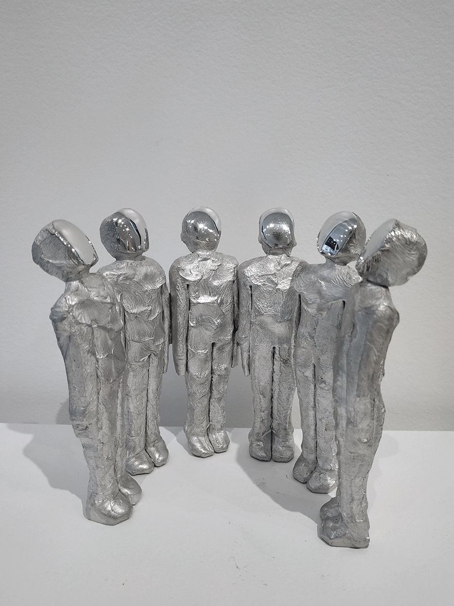 Hominium de Marcus Egli - Sculpture de 6 personnages